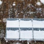 Cum afectează temperatura performanța panourilor solare